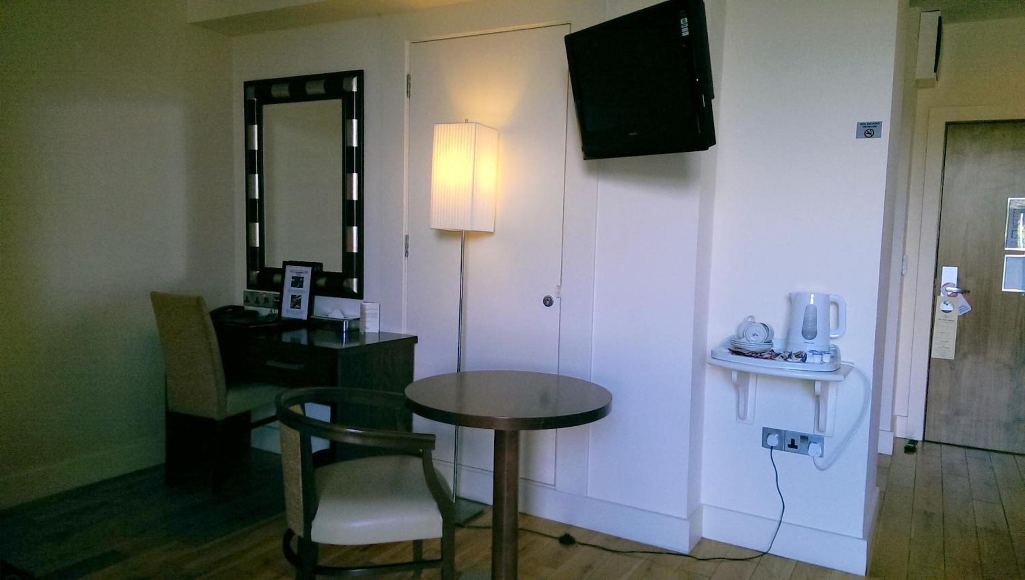 The Shirley Arms Hotel 카리크마크로스 객실 사진