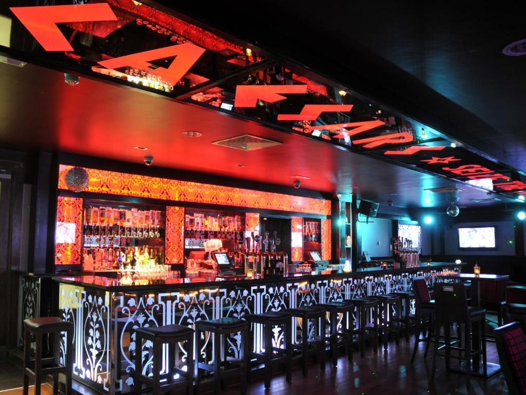The Shirley Arms Hotel 카리크마크로스 외부 사진