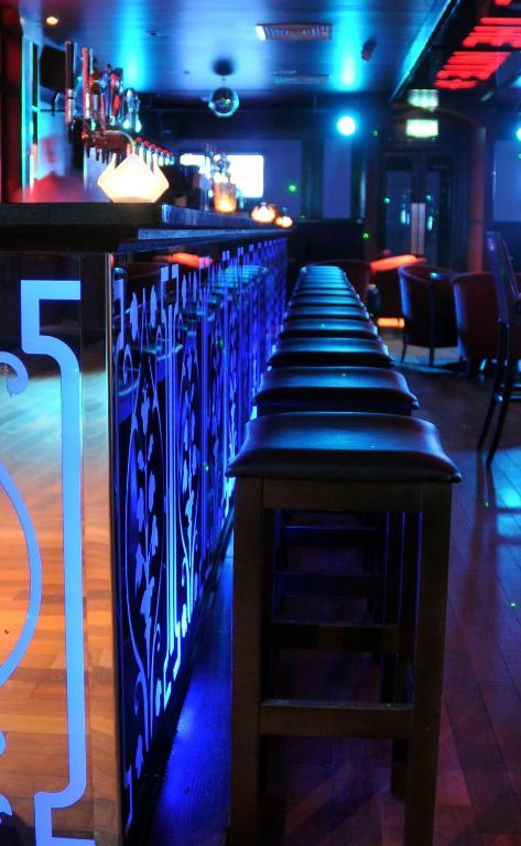 The Shirley Arms Hotel 카리크마크로스 외부 사진