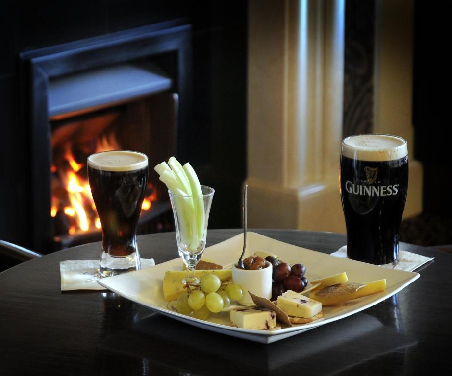 The Shirley Arms Hotel 카리크마크로스 외부 사진