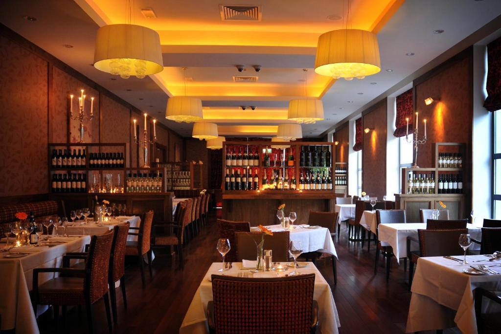 The Shirley Arms Hotel 카리크마크로스 외부 사진